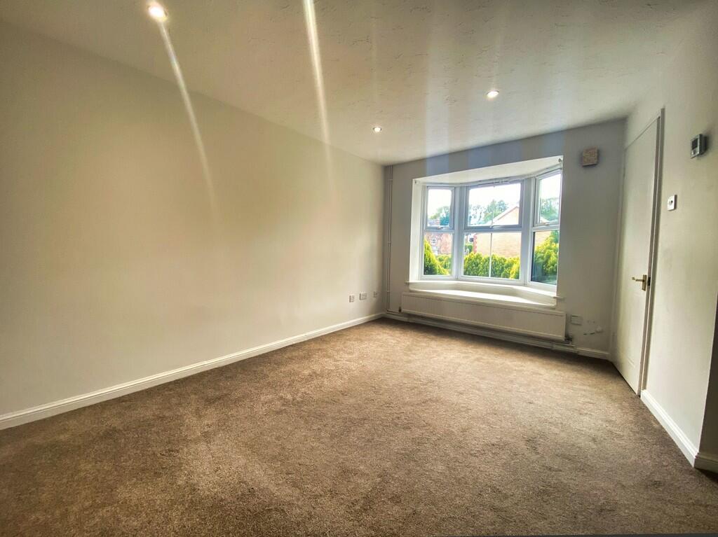 Photo 22-04-2025,...