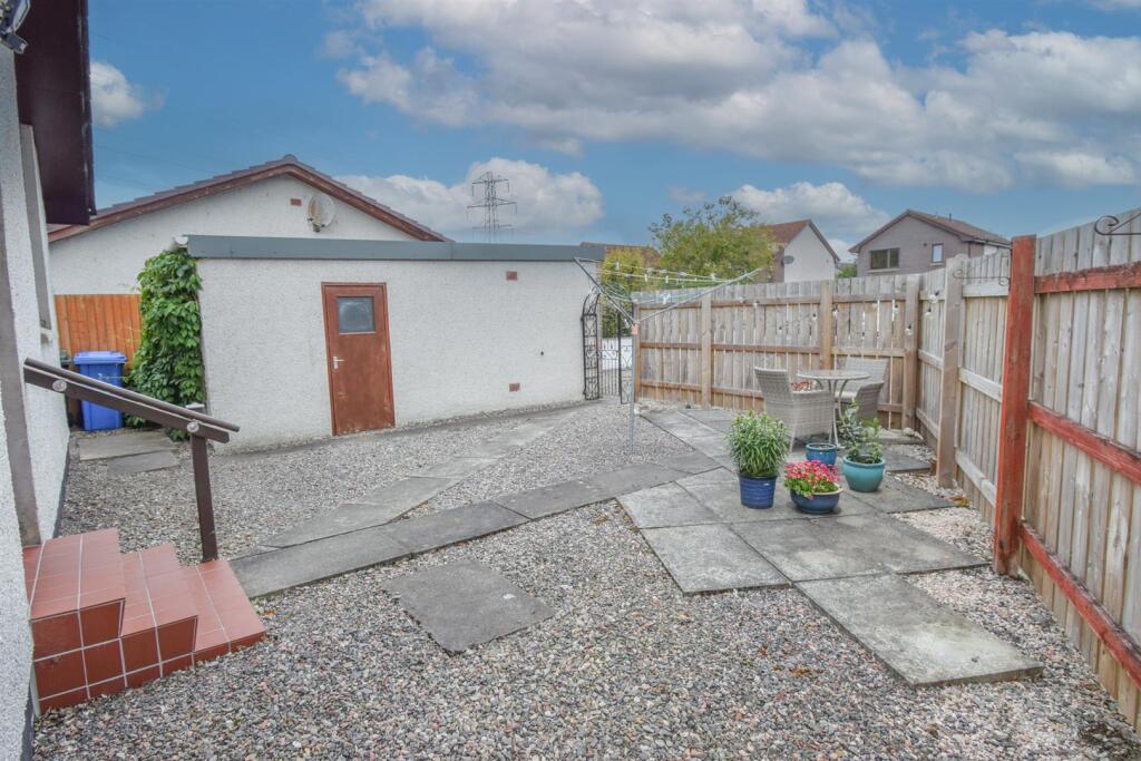 REAR GARDEN (2)-2 EDIT.jpg