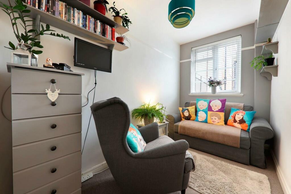 12-a6a9JHPropWpen- 27 Sherborne Court - 36-medium.