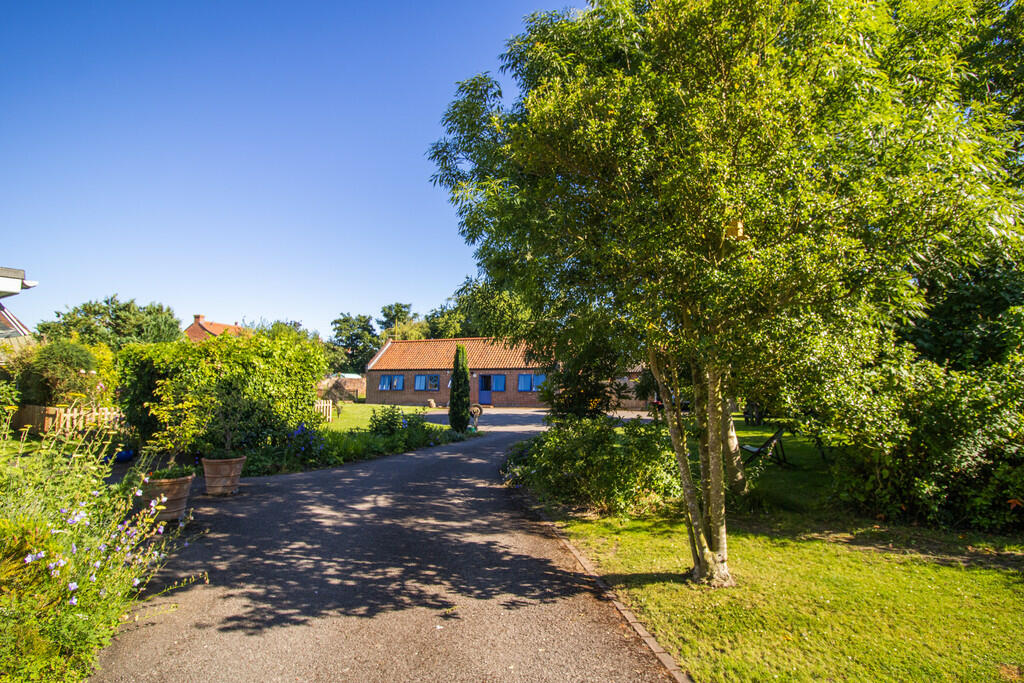 Waytes Farmhouse ...