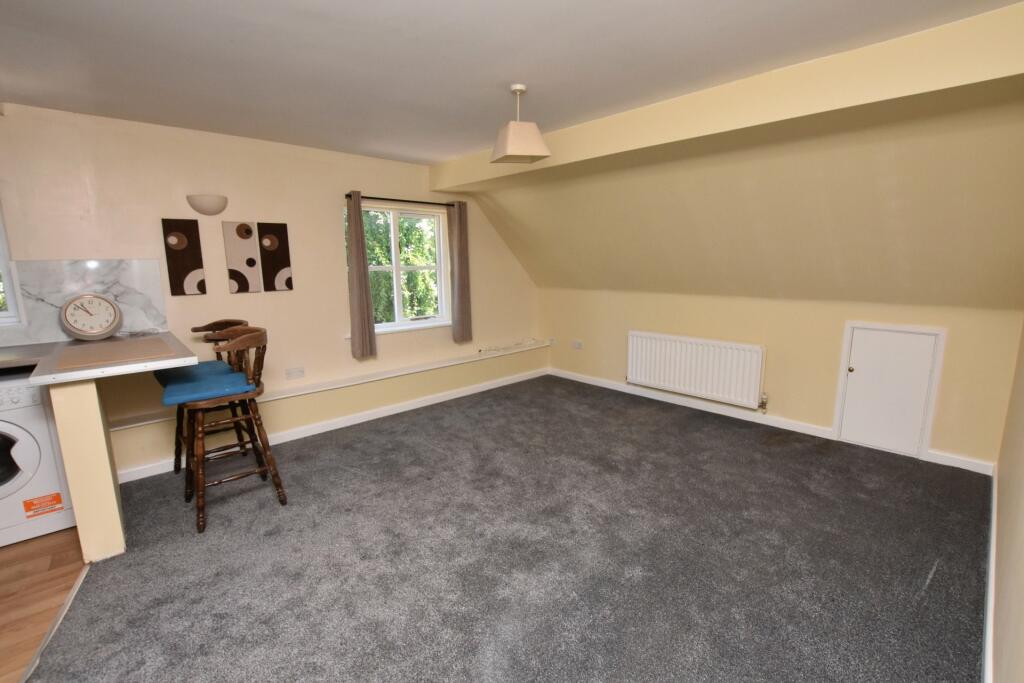 Living Rroom