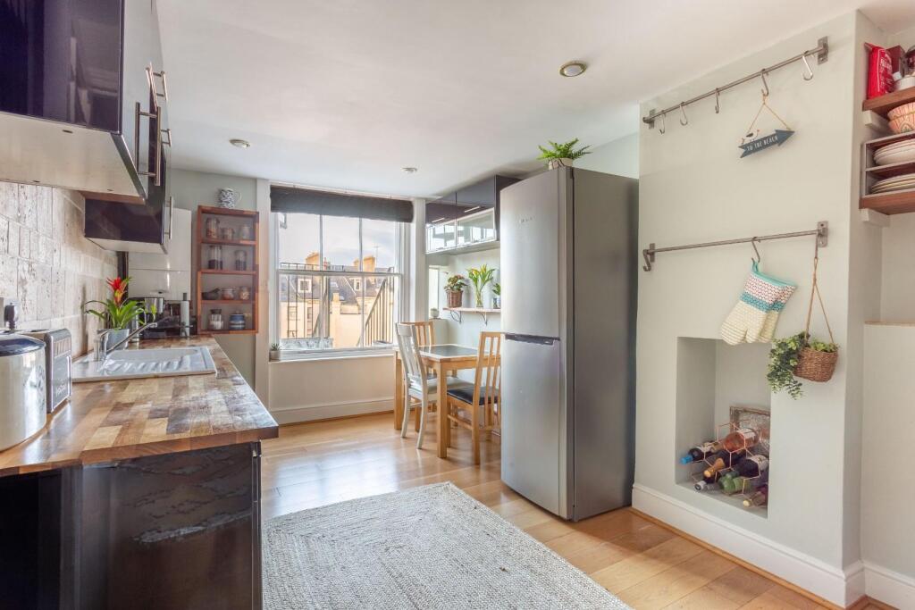 Adelaide Crescent-8.jpg