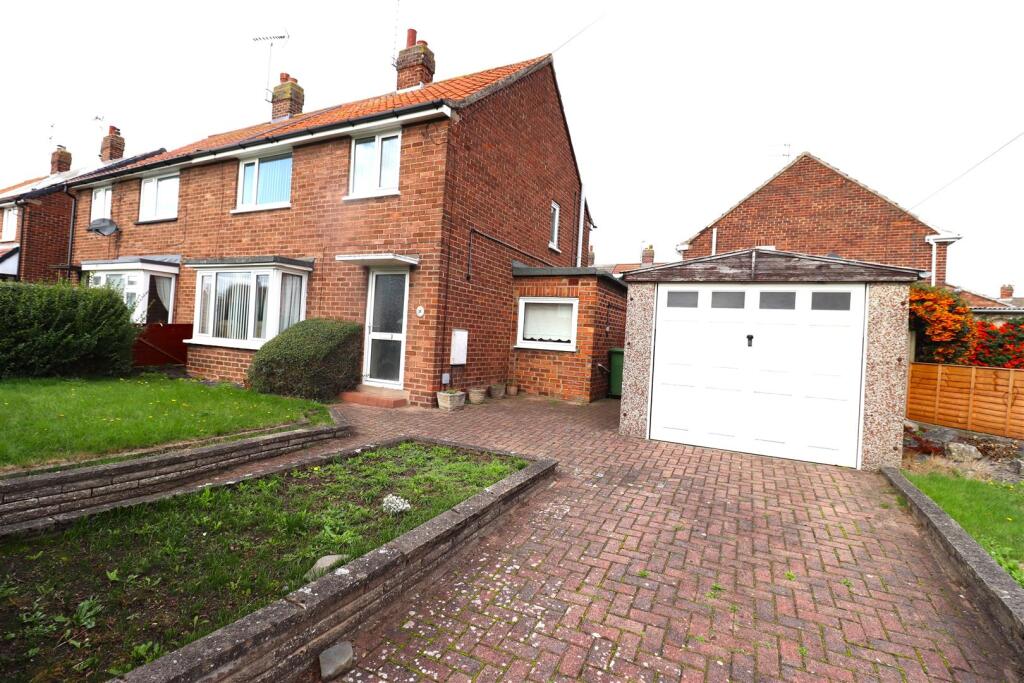 51 The Oval - New Pic.JPG