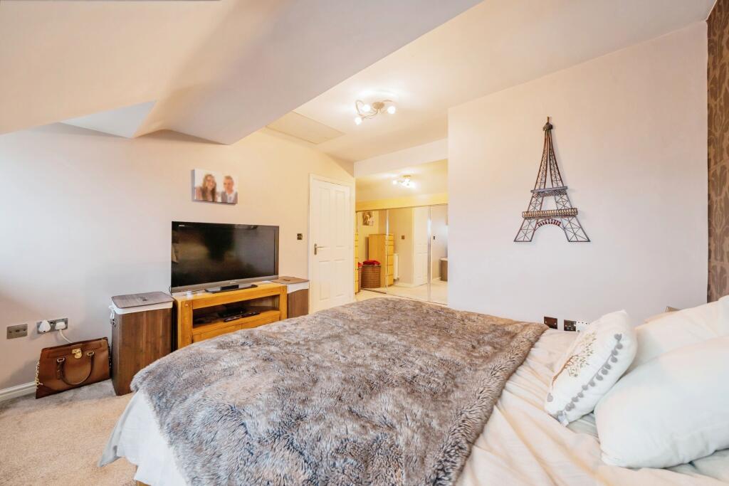 17. Master bedroom