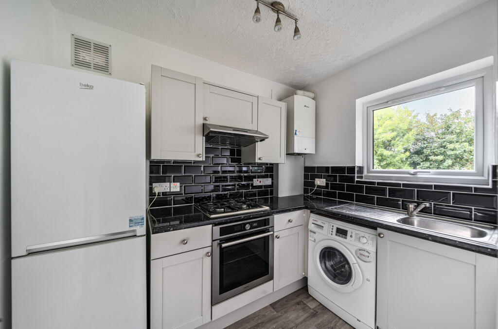 1330346-19-688226...