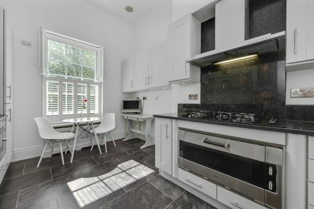 Kitchen/Breakfast Rm