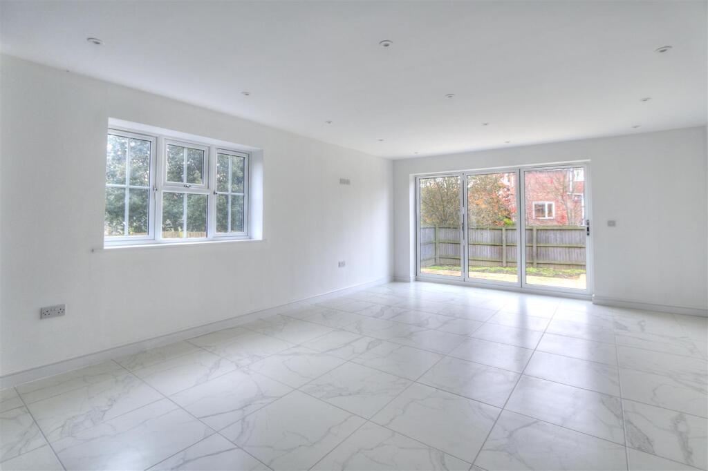 Kitchen/Dining/Family Room: