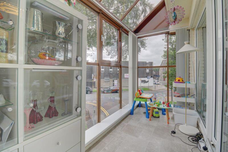Balcony/Sun Room