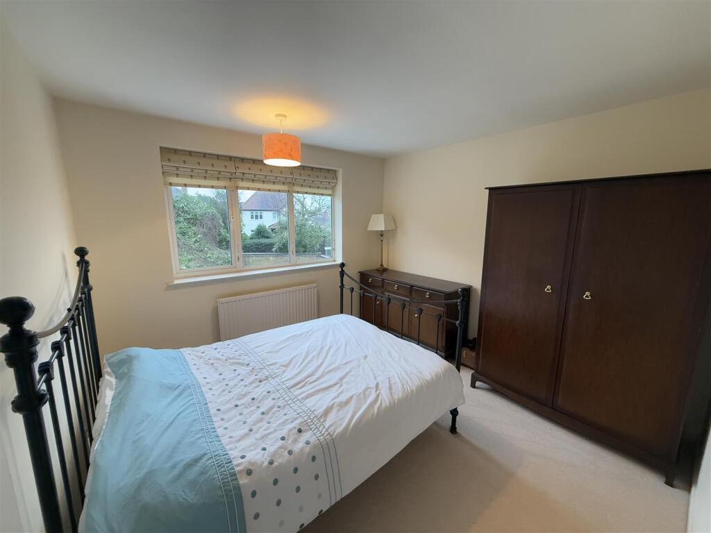 Bedroom 2.JPG