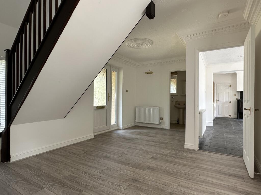 Hallway.JPG