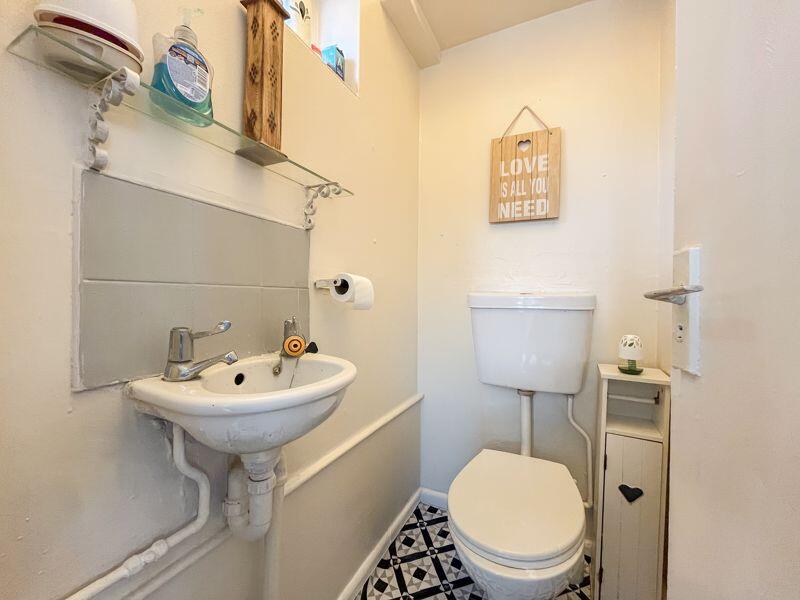 GROUND FLOOR WC