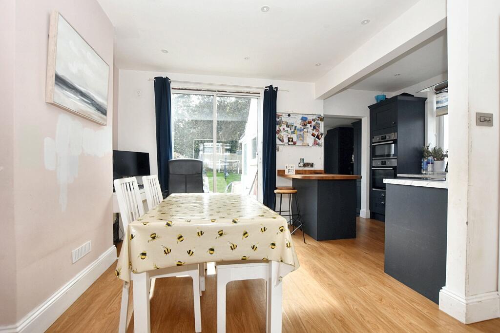 Kitchen/Dining Room