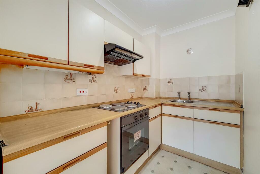 3_Kitchen-1.jpg