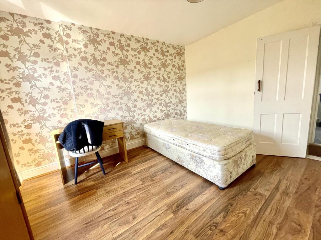 Bedroom 1 angle 2