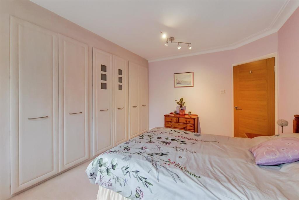 12_Main Bedroom-1.jpg