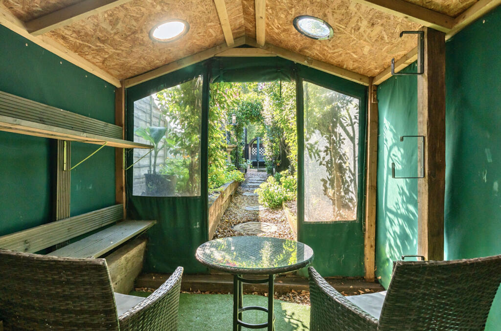 1321383-21-686f81...