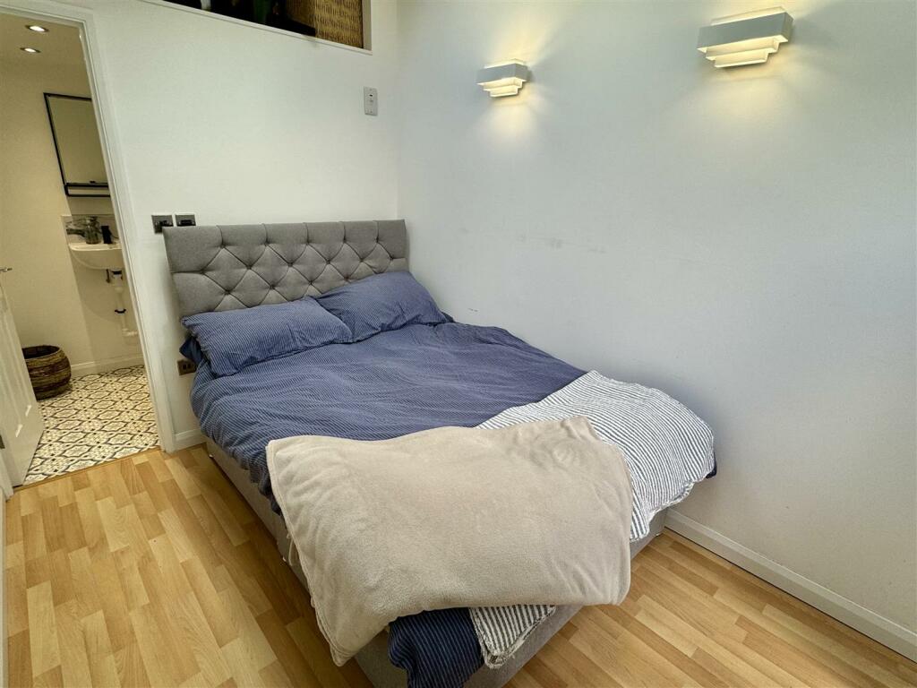 Garage Conversion - Bedroom