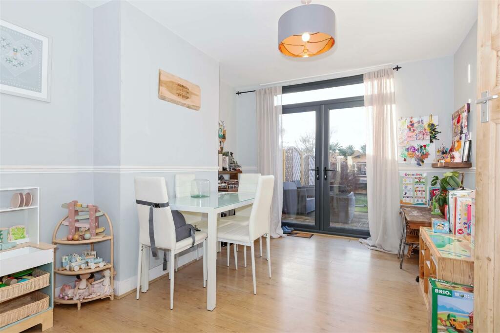 Durrington Lane_10.jpg