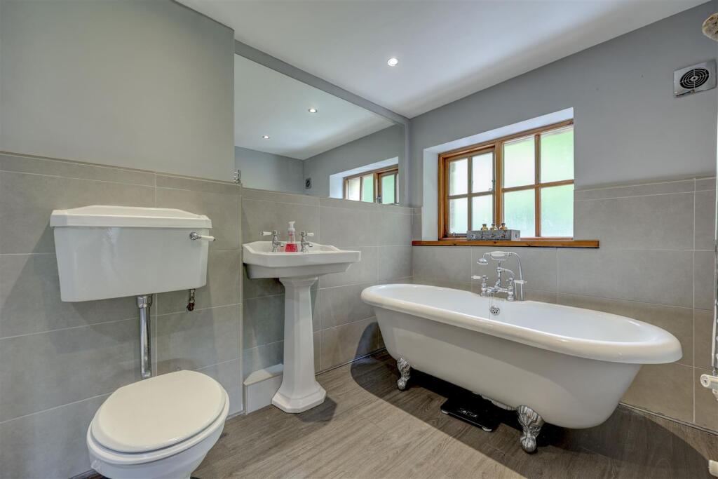 Bedroom One Ensuite