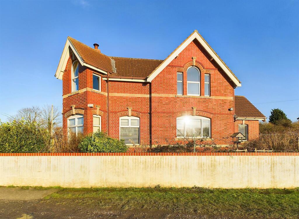1 - Detached House for Auction, Sea Mills.jpg