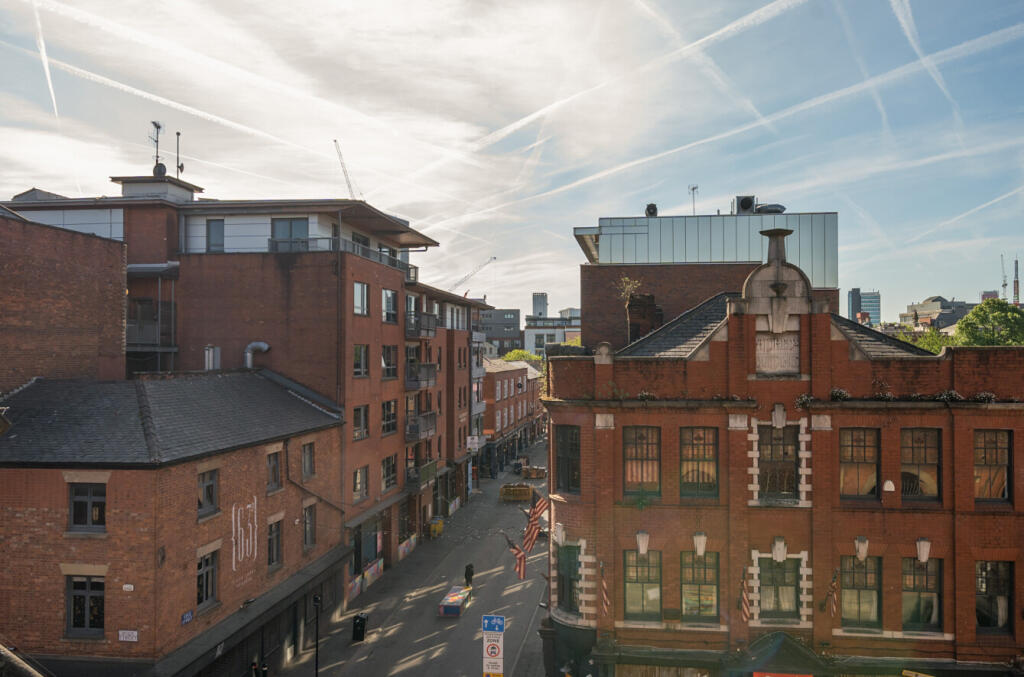 12-681dc29a303ec-...