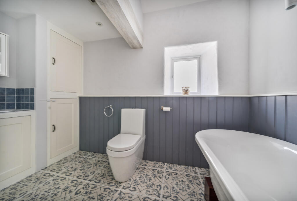 1329988-24-6890da...