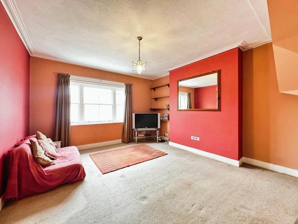 LivingRoom.jpg