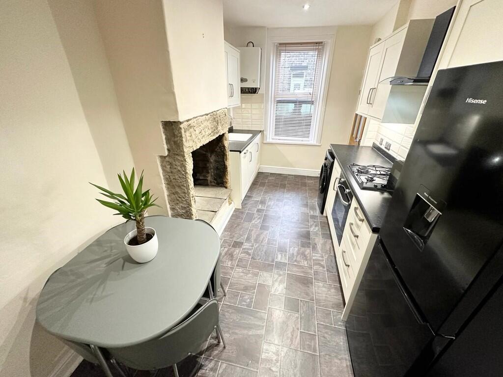 9 Laurel Mount 5