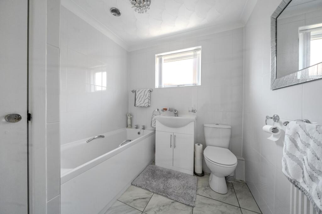 1295543-19-682c67759ac47-ARW