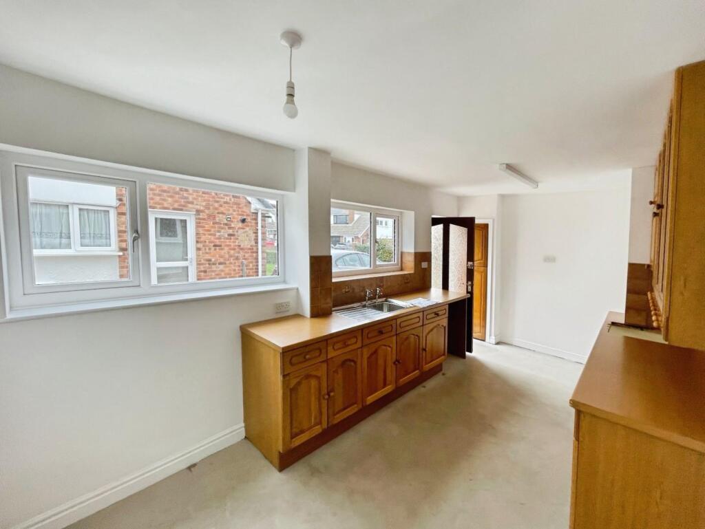 2bc87171--4DC1-B5FF-619EC76D2417-35269-000004BF94E