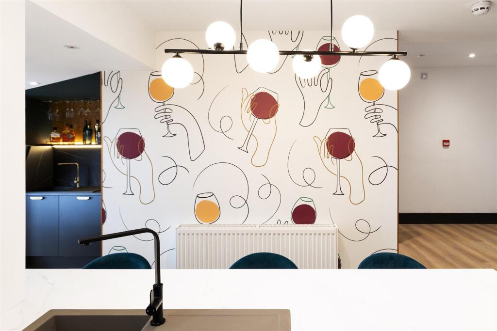 36 Yarborough Kitchen 2.jpg