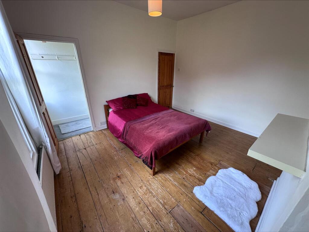 Bedroom .jpeg