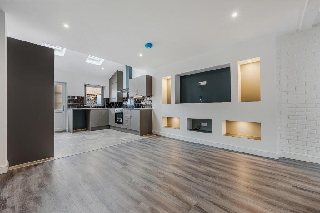 46 Marsh House Lane HDR-7.jpg