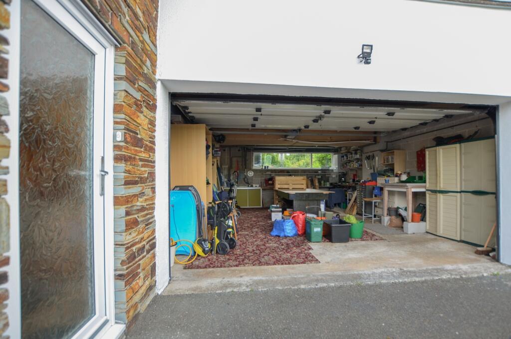 To Book A Viewing Call TPS Lostwithiel on 01208 87