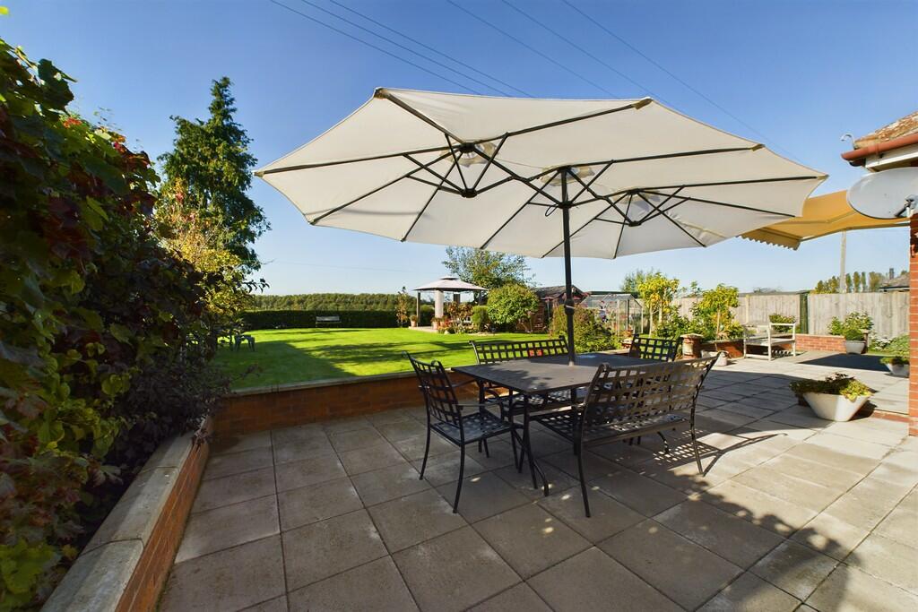 CAM01689G0-PR0426...