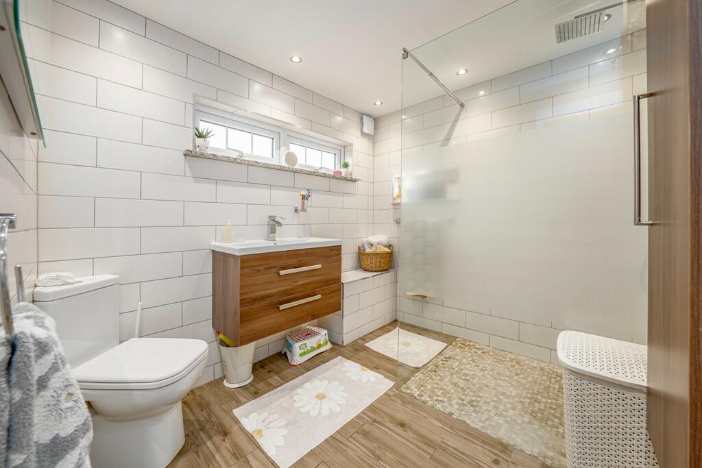 Downstairs Bathroom