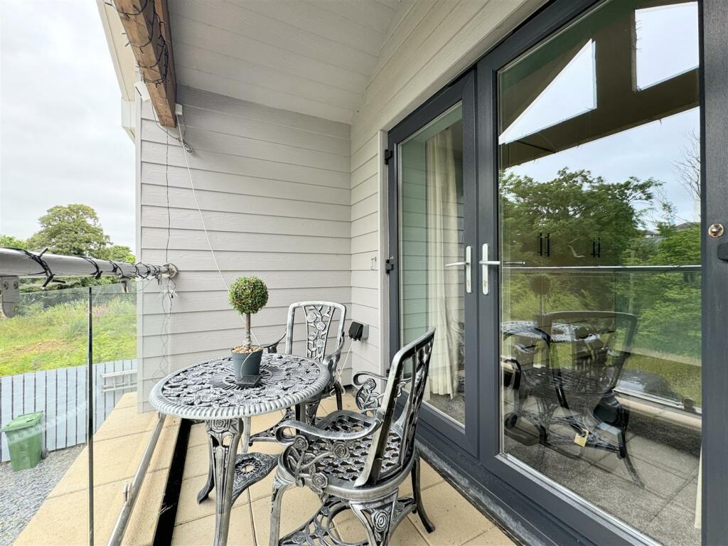Main Bedroom Balcony