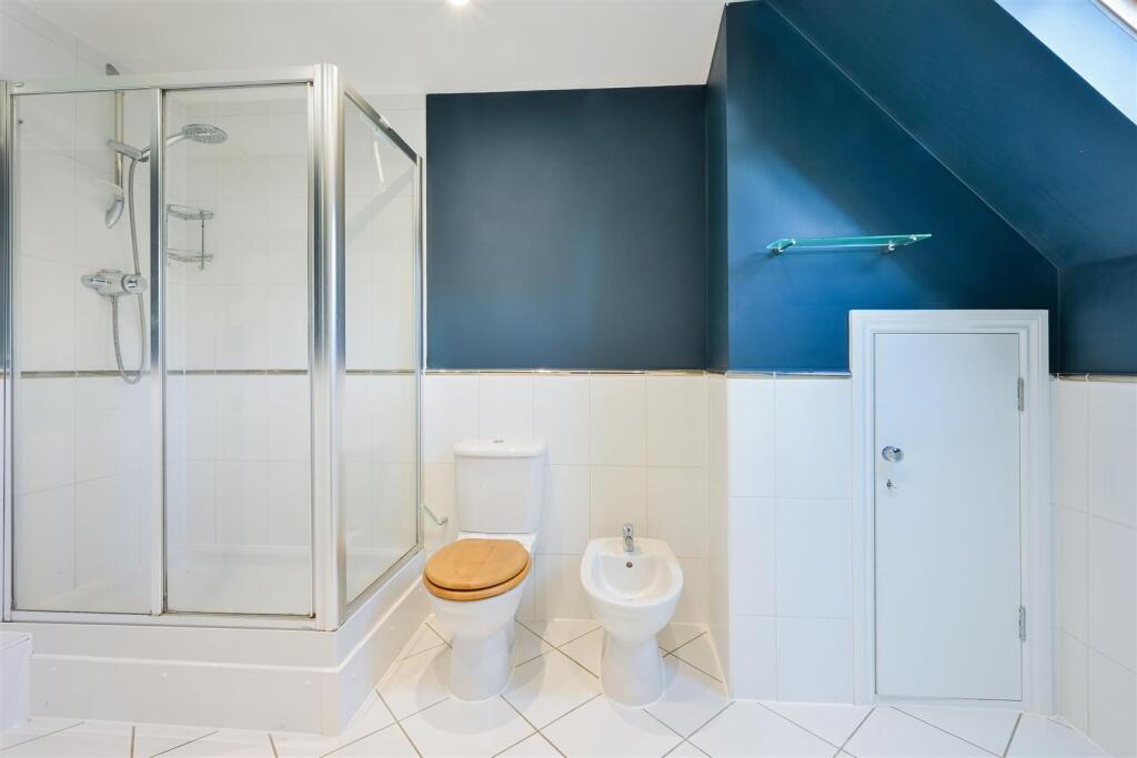 KINGSWOOD GRANGE, FLAT 24- (5).jpg