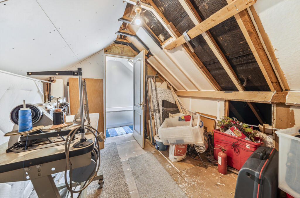 1324439-10-6877be...