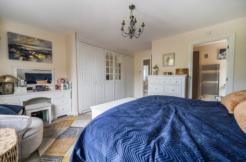 1304835-9-6848228...