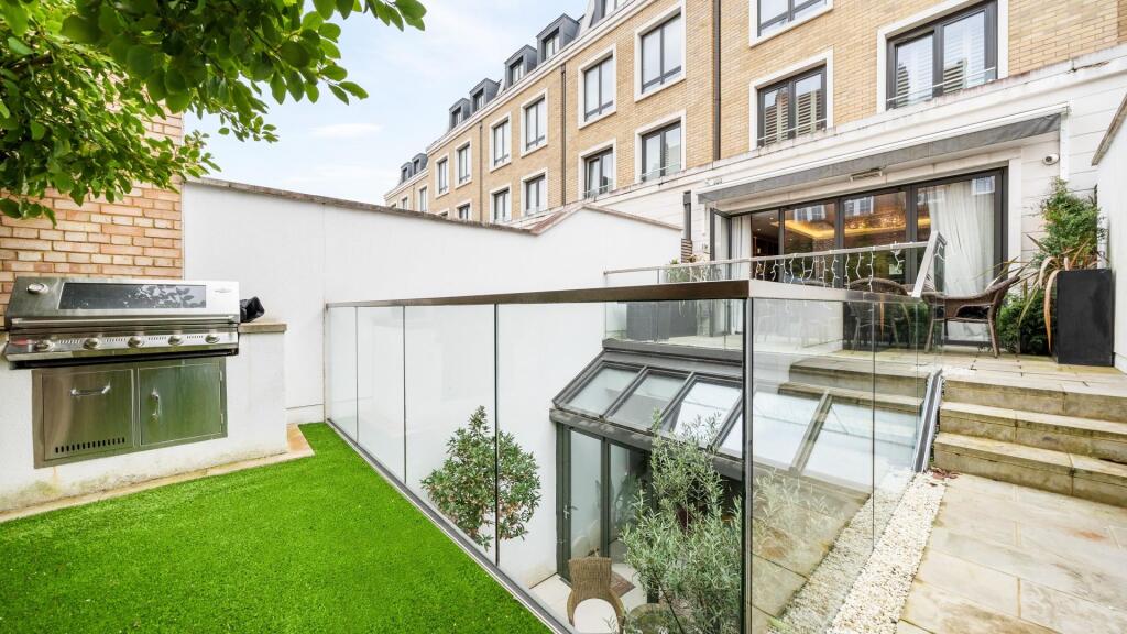 Rainsborough Square SW6 1DQ-Low Res-6.jpg