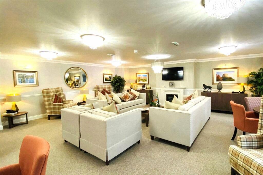 Owners' Lounge
