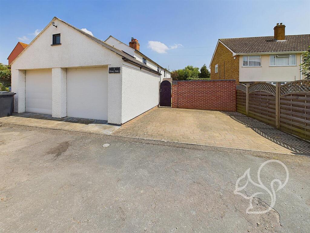 Garage &amp; Parking