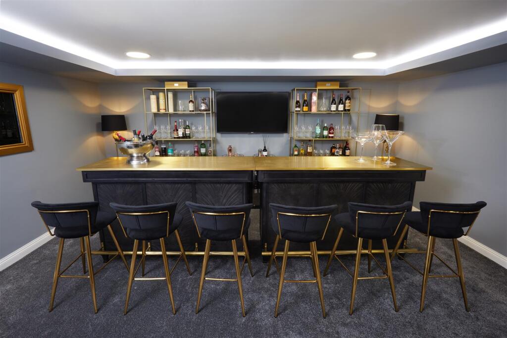 Broad View_Interior_036.jpg