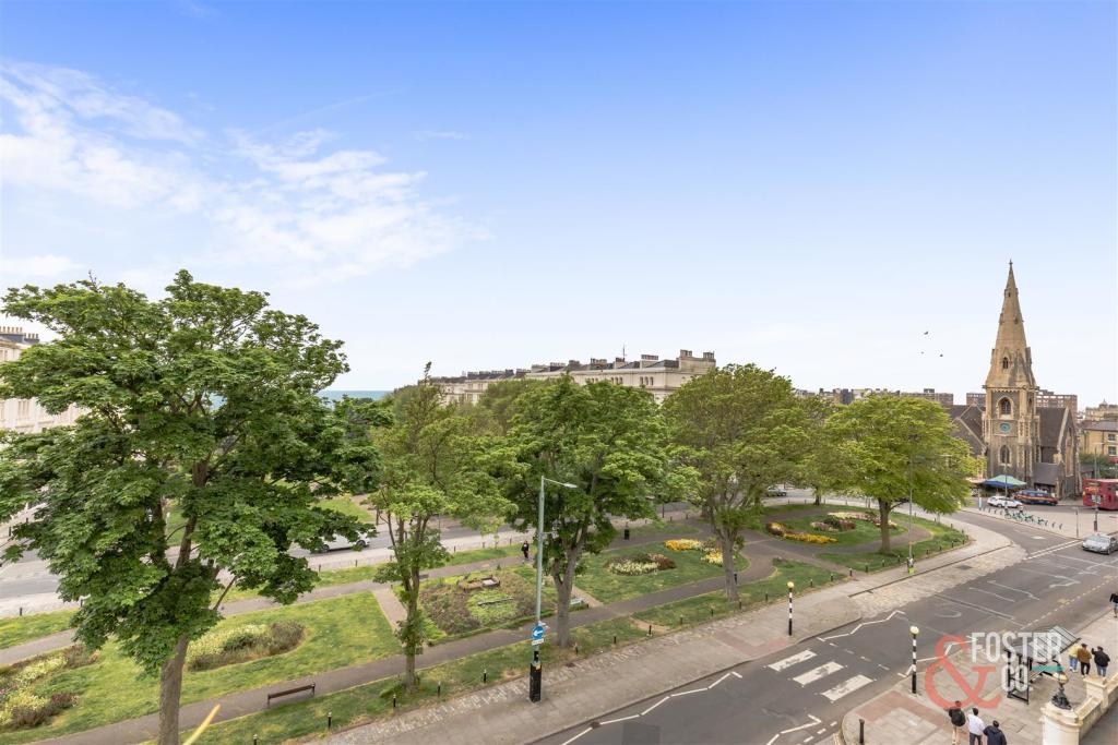 Palmeria Avenue, Mansions, Flat 7-16.JPG