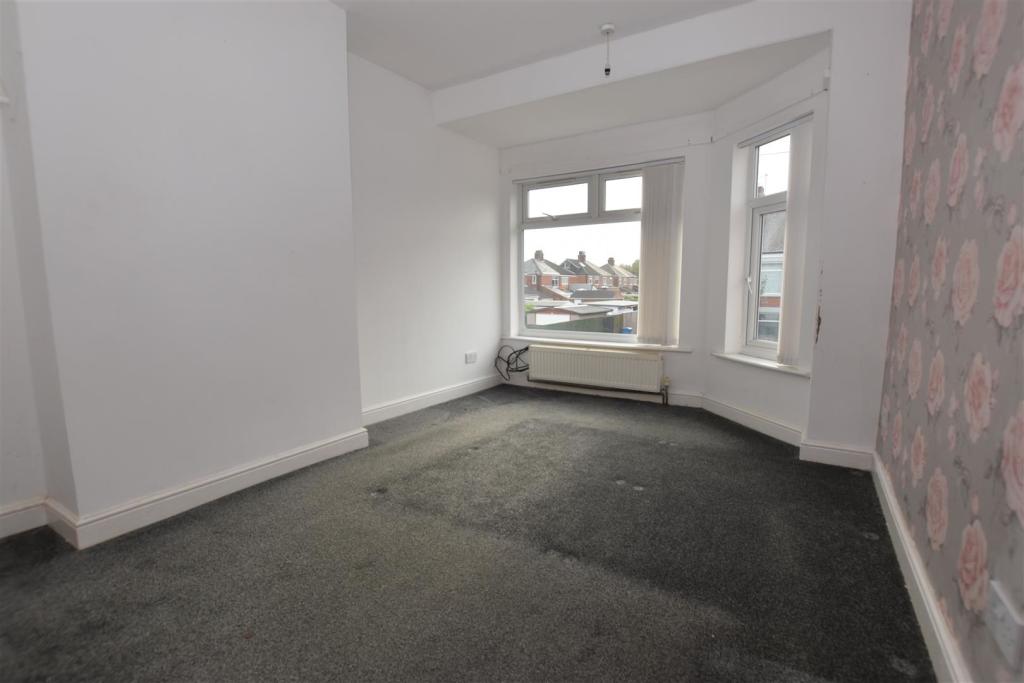 Bedroom One.jpg