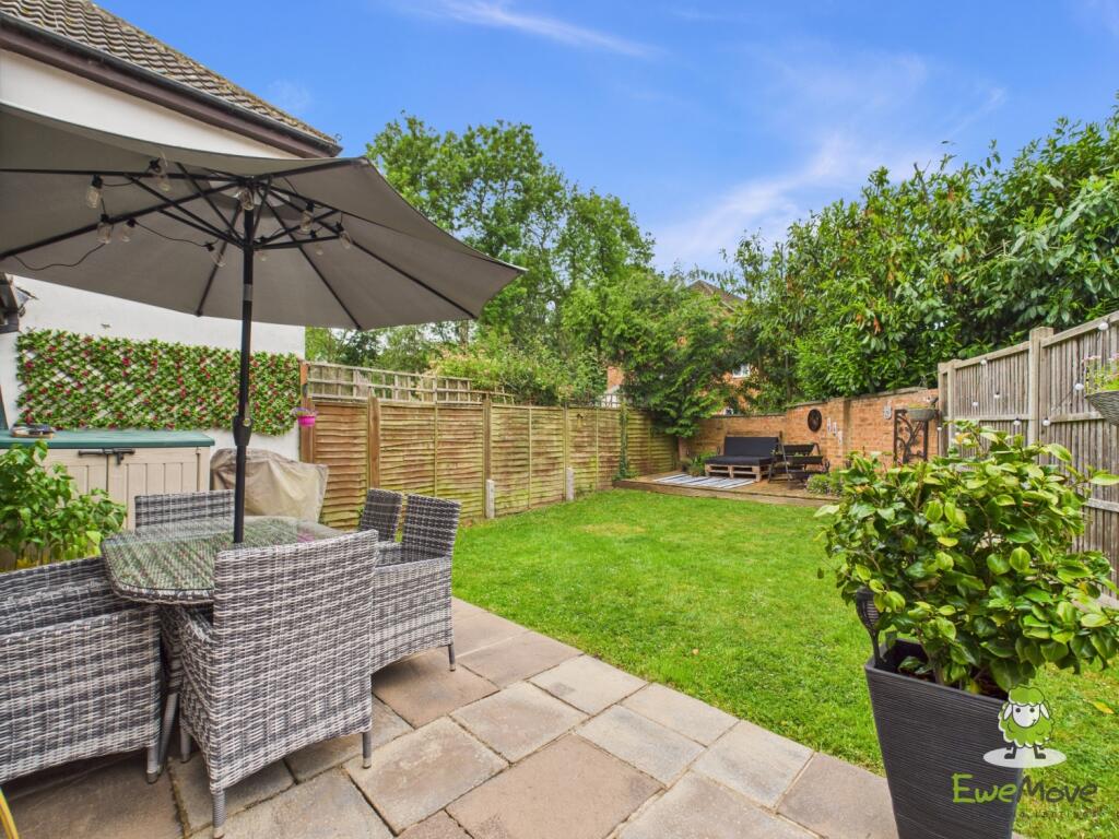 CAM03778G0-PR0237-STILL011