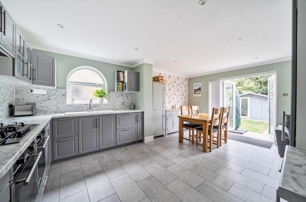 1335740-7-68949c2...