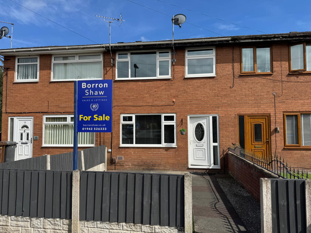 3 Bedroom Terraced House For Sale