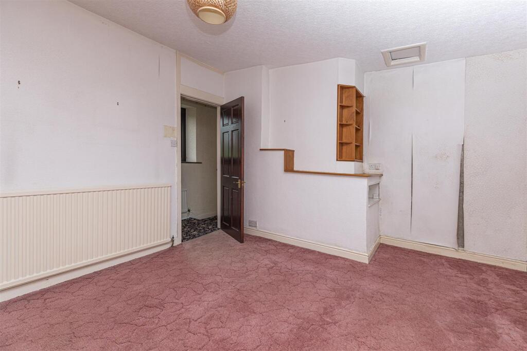 Bramleys Estate Agents - Leeds Road - Mirfield (20